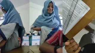 Cute School Girl Suking Disk And Fucked Teacher – Punjabi Girlfriend